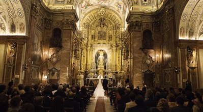 Apertura del libro de bodas para el año 2027