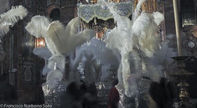 Mañana de Jueves Santo, los armaos de la Macarena