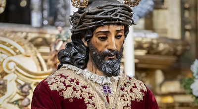 Besamanos del Señor de la Sentencia en el primer viernes de febrero